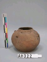 藏品(漢  菱形印紋四繫罐)的圖片